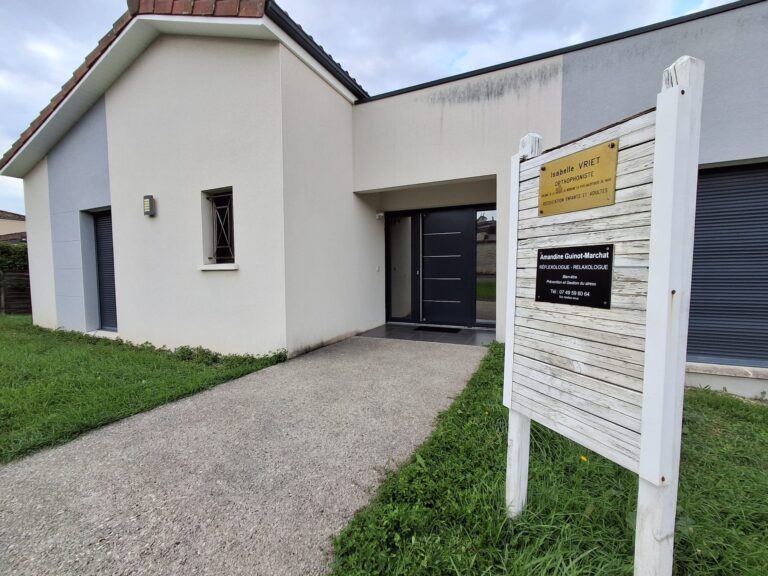 Cabinet extérieur Cabinet extérieur