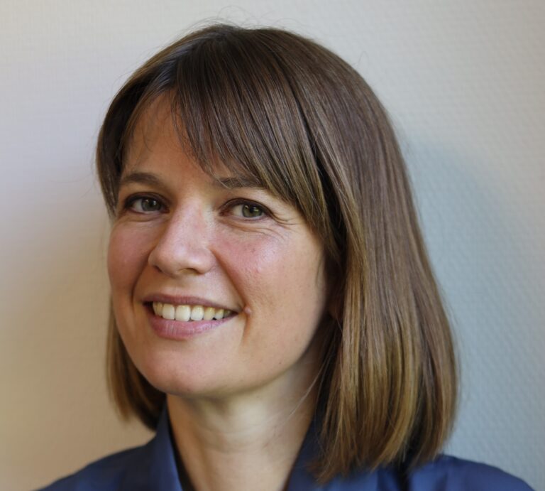 photo facebook 768x691